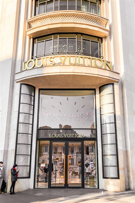 louis vuitton near arc de triomphe|louis vuitton paris.